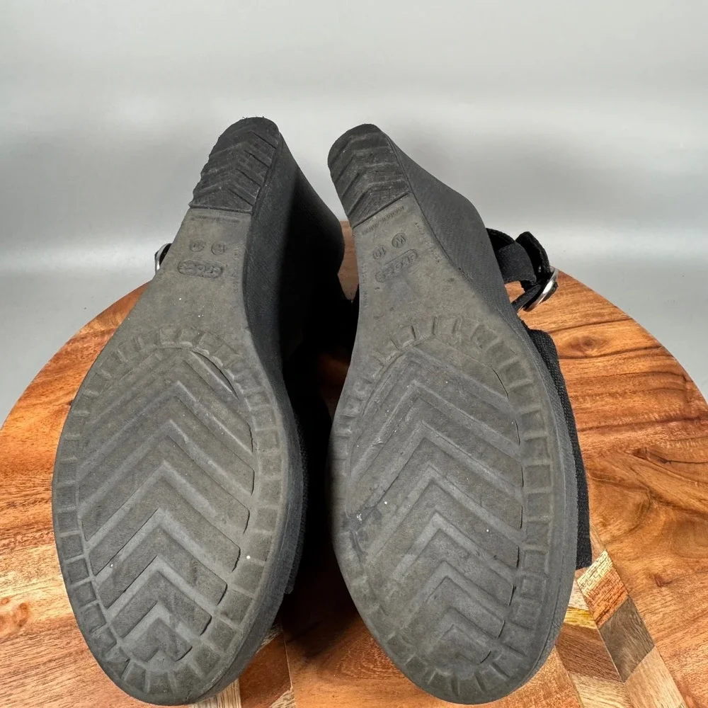 Crocs Leigh Wedge Sandals Black Canvas Ankle Strap Platform Womens Size 10